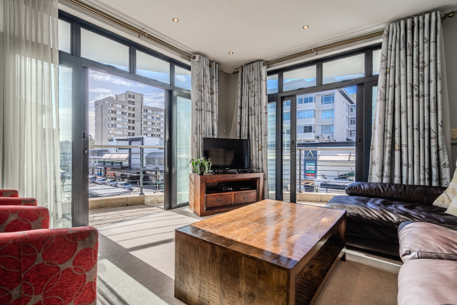 2 Bedroom Property for Sale in Sea Point Western Cape